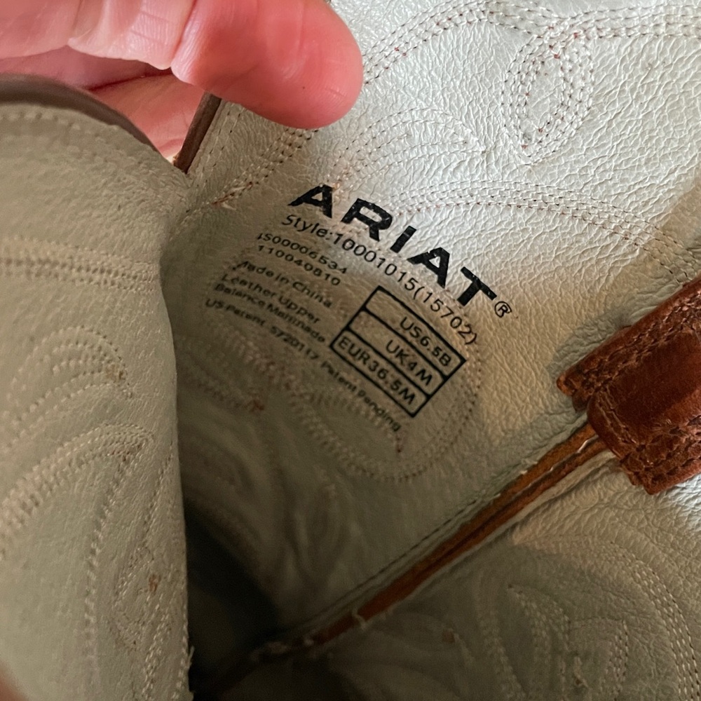 Ariat Brown Western Boots - Picture 2 of 6